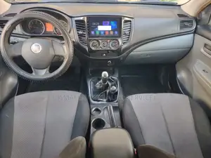 Fiat Fullback 2019 Gris