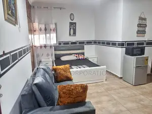 Meublé Studio dans Beraka Corporation, Deux Plateaux à Vendre