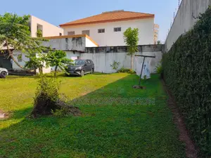 766m2 en Vente À Cocody Danga