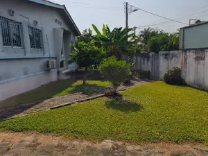 766m2 en Vente À Cocody Danga