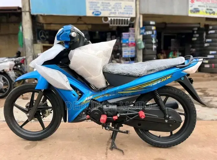 Nouveau TVS Neo NX 2025 Bleu