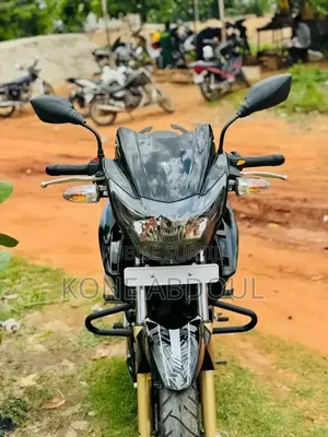 TVS Apache 180 RTR 2025 Noir