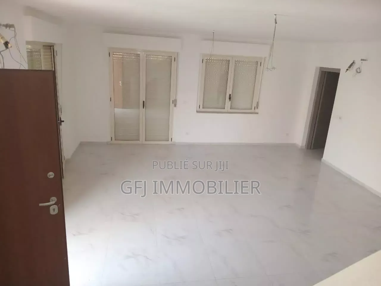 3chbre Duplex dans Francis Gweh, Cocody à Louer