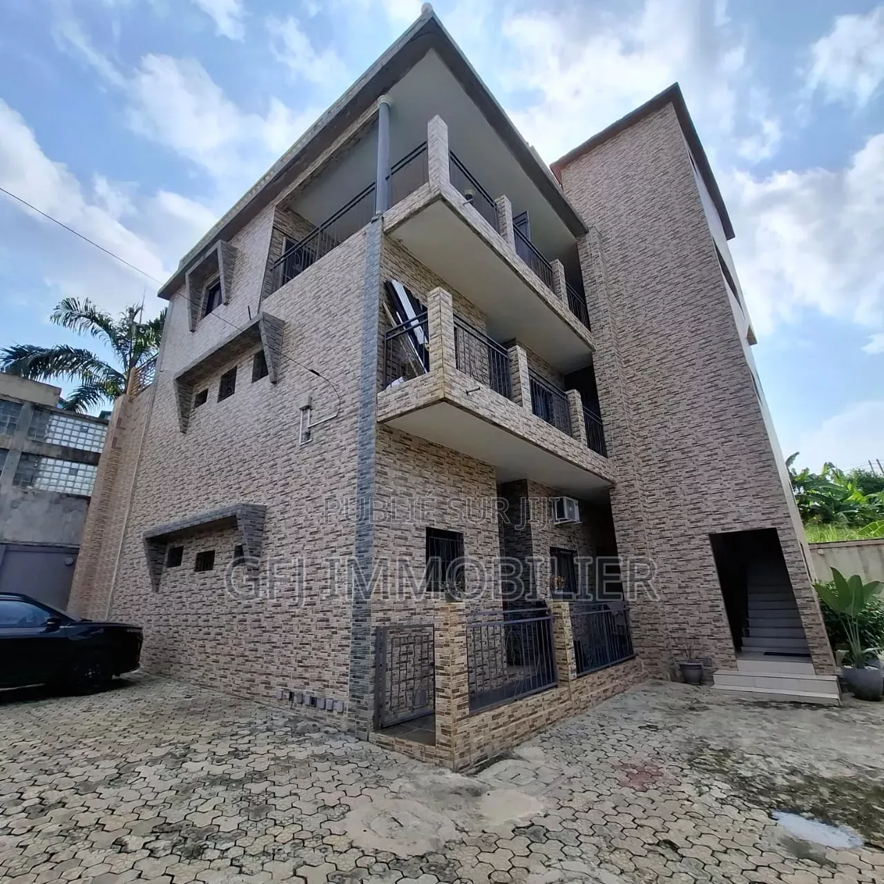 2chbre Appartement dans Francis Gweh, Cocody à Louer