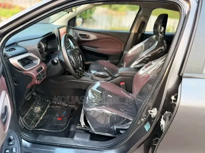 Suzuki Fronx 2024 Autre