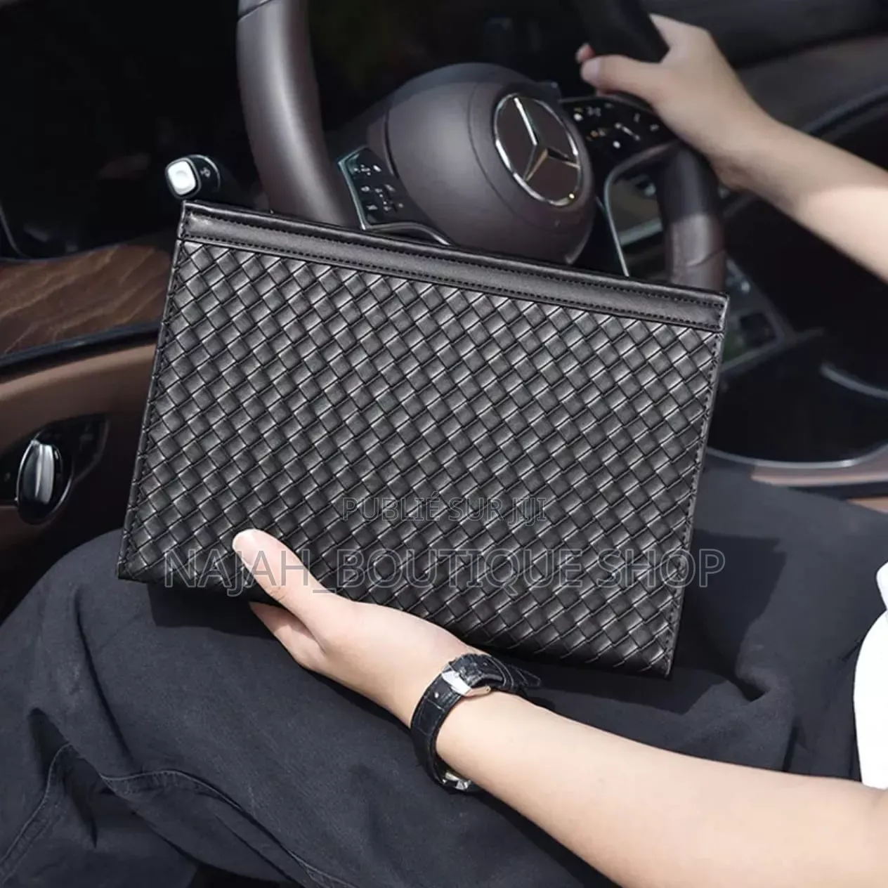Pochette Haut De Gamme Pour Homme