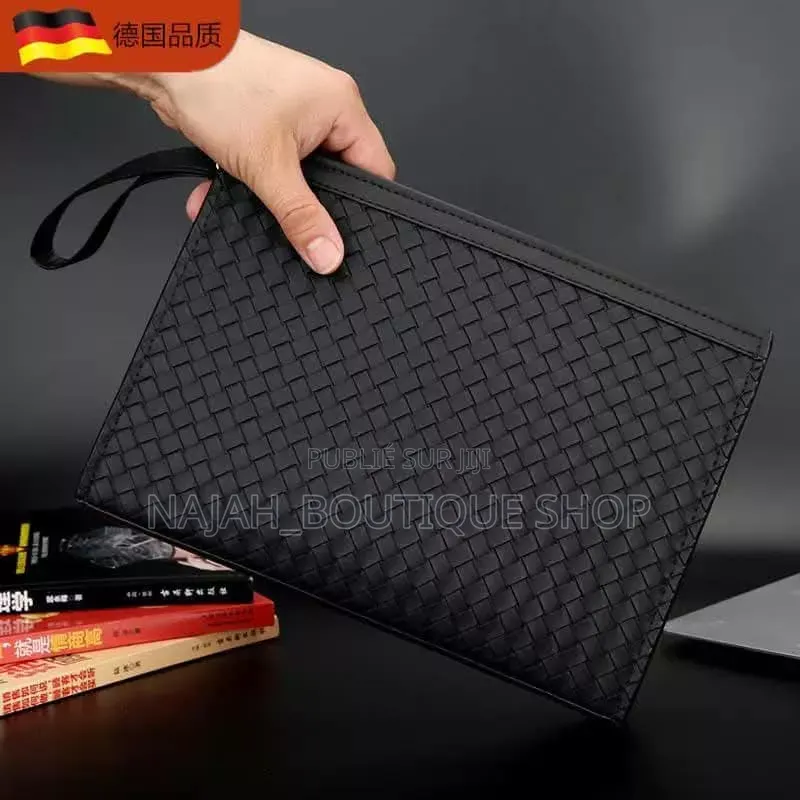 Pochette Haut De Gamme Pour Homme