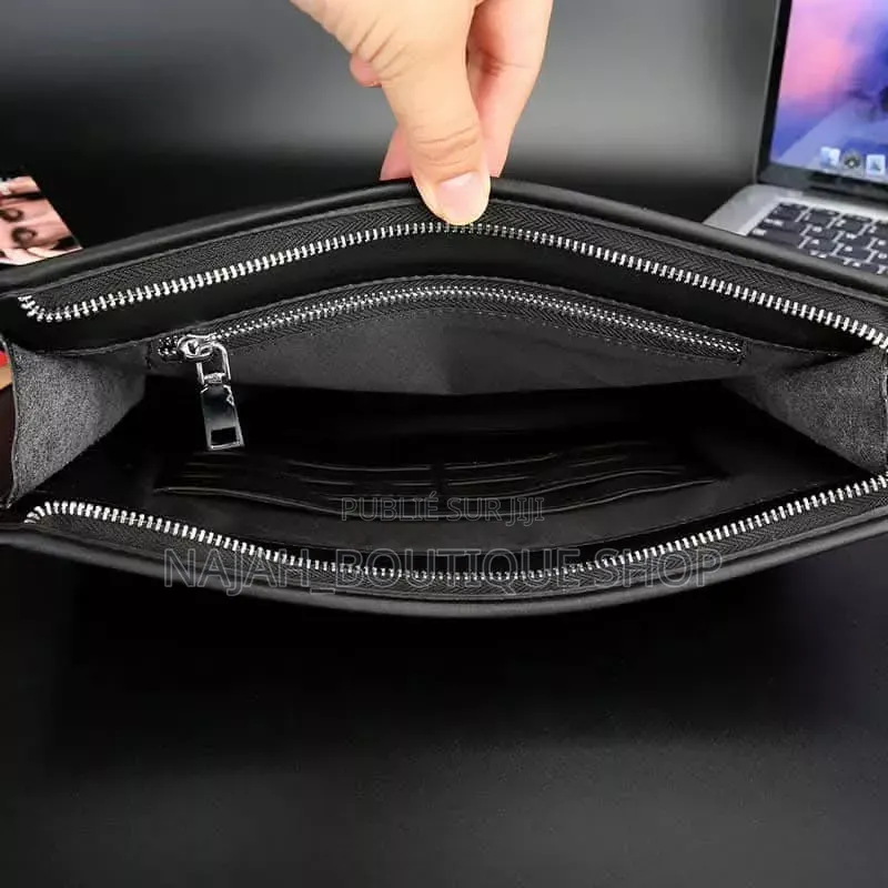 Pochette Haut De Gamme Pour Homme