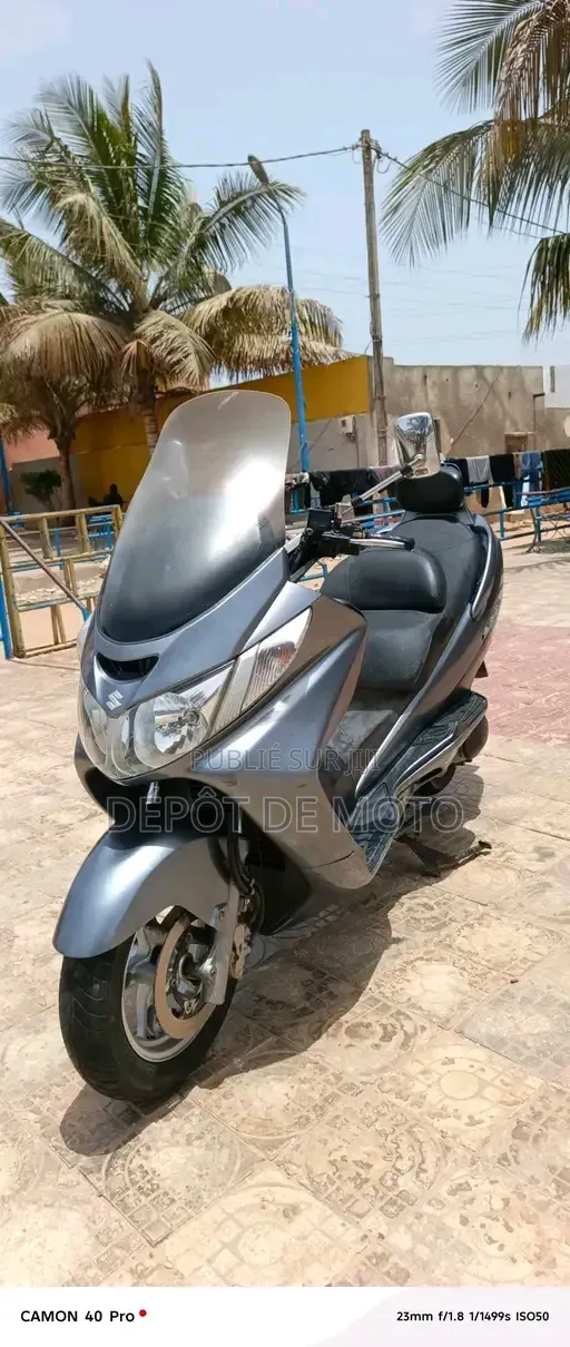 Nouveau Suzuki Burgman 2020 Gris