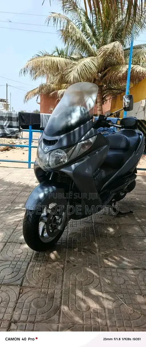 Nouveau Suzuki Burgman 2020 Gris
