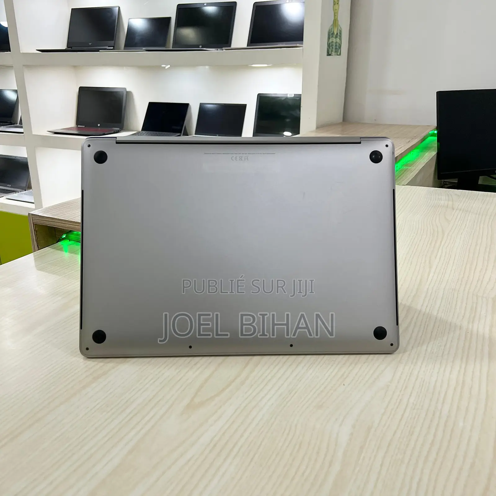 Nouveau Apple MacBook Pro 2019 16GB Intel Core i9 SSD 2T
