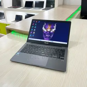 Nouveau Asus ASUSPRO B9440UA 8GB Intel Core i7 SSD 256GB