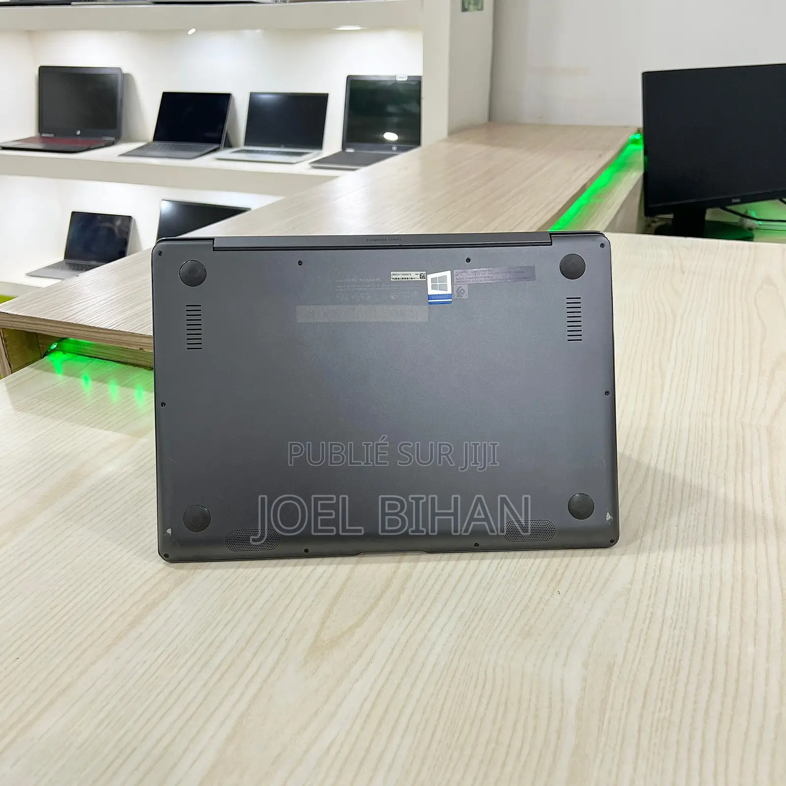 Nouveau Asus ASUSPRO B9440UA 8GB Intel Core i7 SSD 256GB