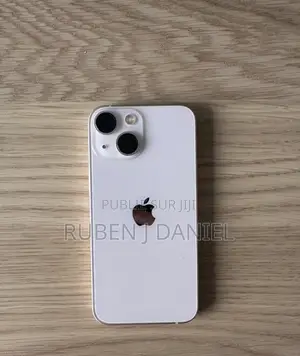 Apple iPhone 13 256 GB Or rose