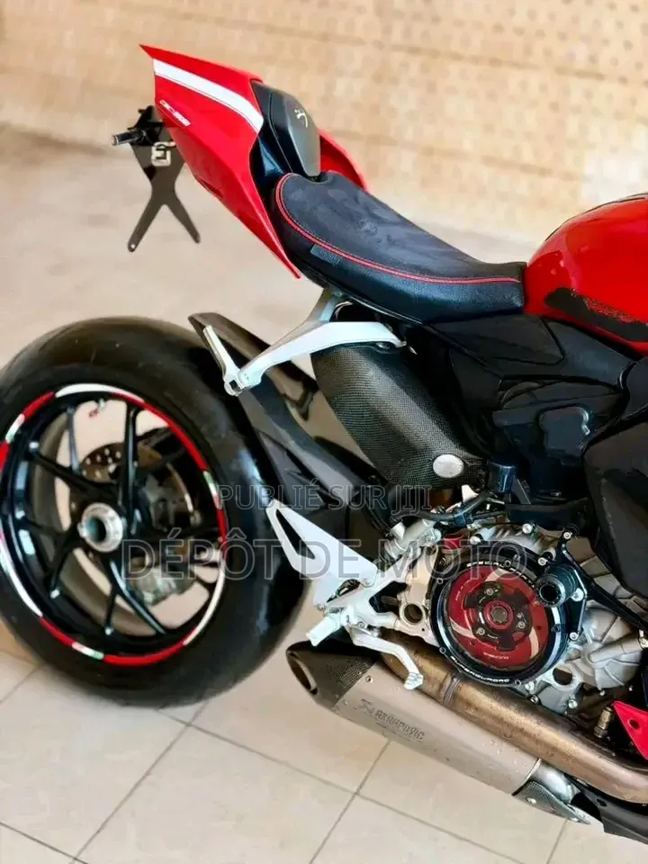 Nouveau Ducati Streetfighter V4 2025 Rouge