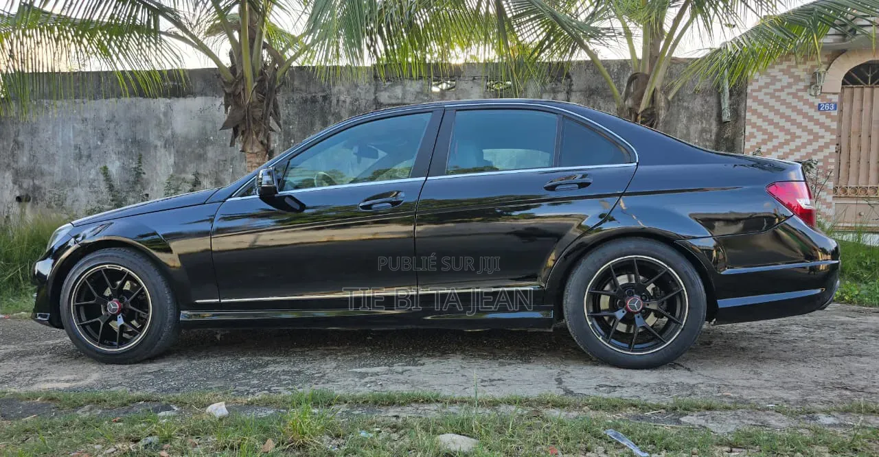 Mercedes-Benz C300 2008 Noir