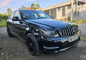 Mercedes-Benz C300 2008 Noir