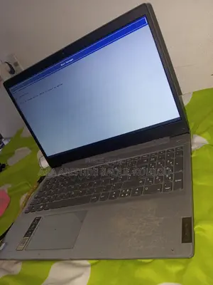 Ordinateur portable Lenovo Ideapad 3 4GB Intel HDD 1T