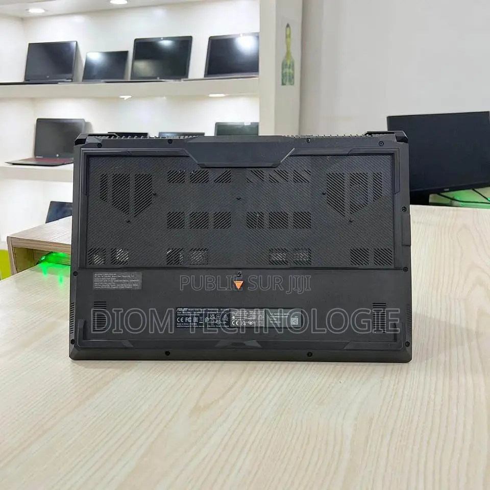 Ordinateur portable Asus TUF Gaming F16 24GB Intel Core i9 SSD 512GB