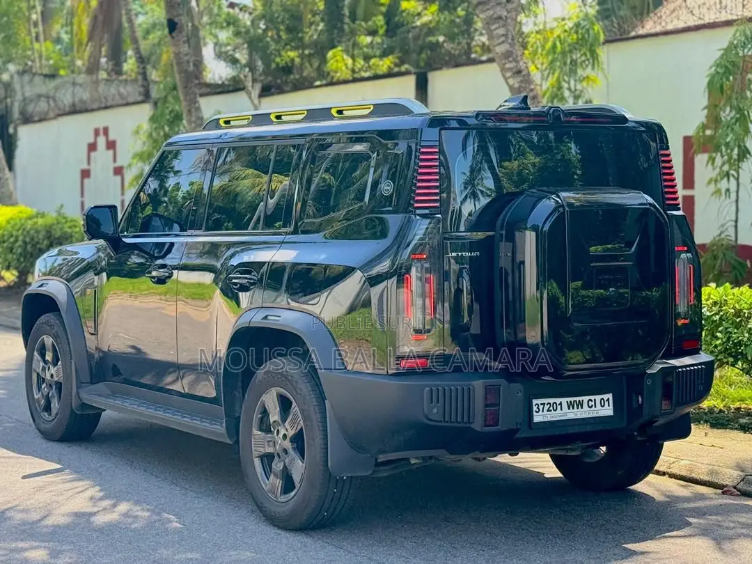 Nouveau Jetour T2 1.5 Hybrid AWD 2025 Noir