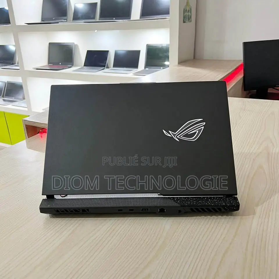Ordinateur portable Asus ROG Strix G731G 32GB AMD Ryzen 9 SSD 1T