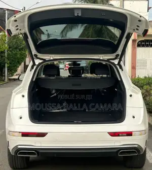 Audi Quattro 2022 Blanc