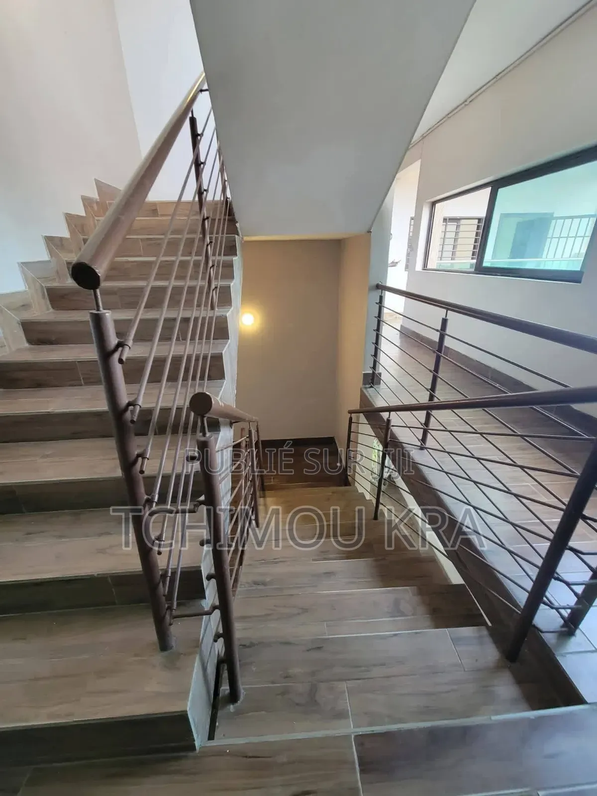 3chbre Blocs d'appartements dans Mr Tchimou, Cocody à Vendre