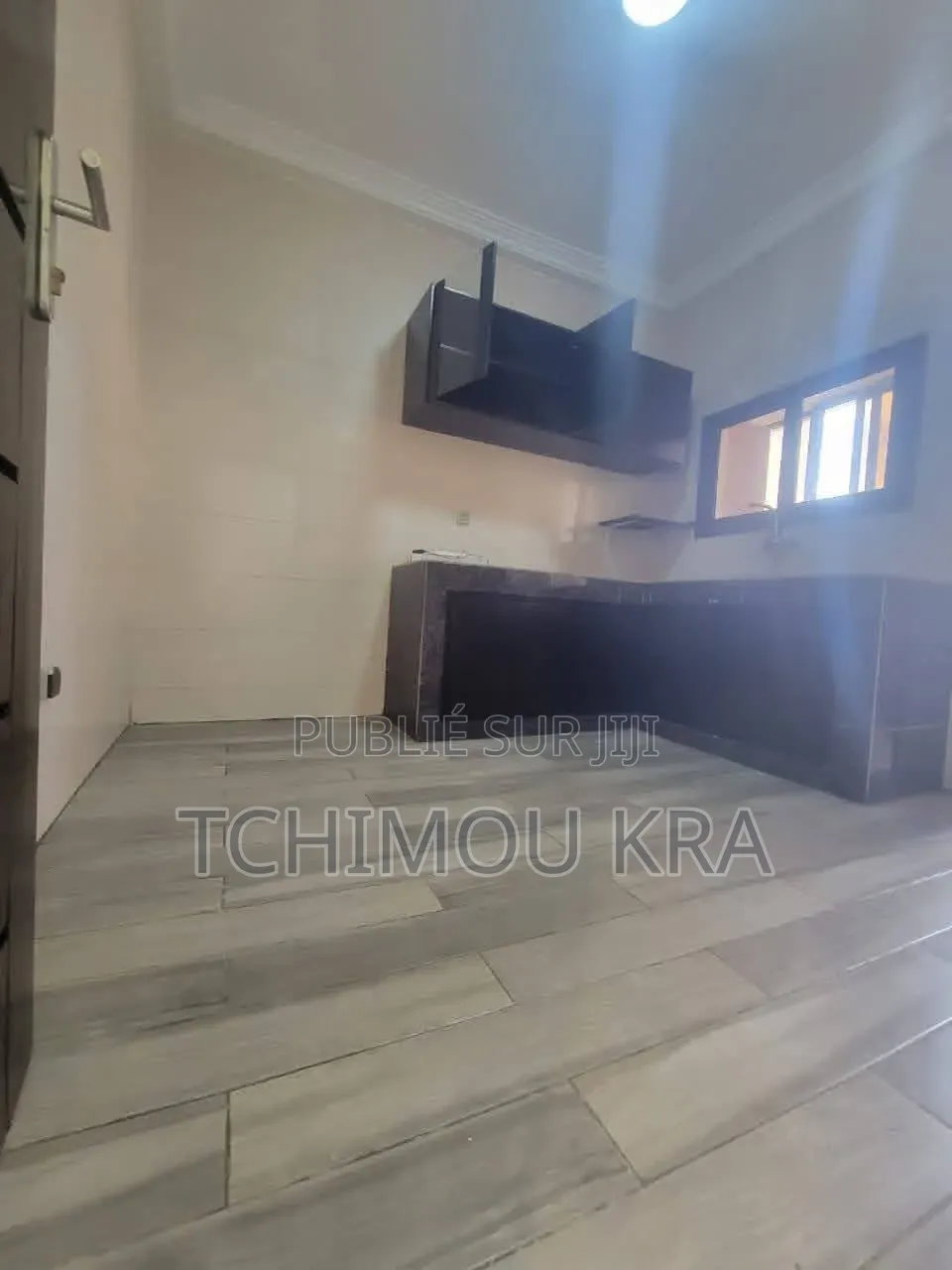 3chbre Blocs d'appartements dans Mr Tchimou, Cocody à Vendre