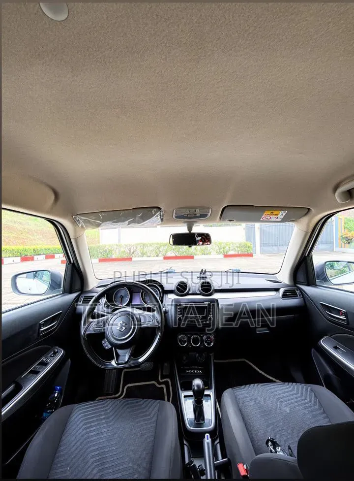 Suzuki Swift 2023 Blanc