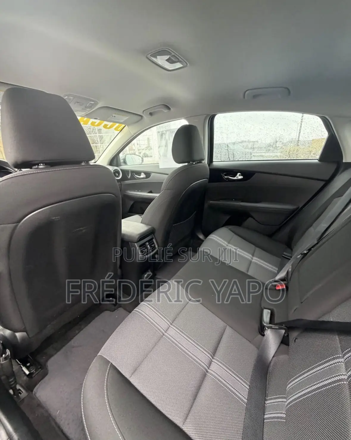 Kia Forte 2022 Gris