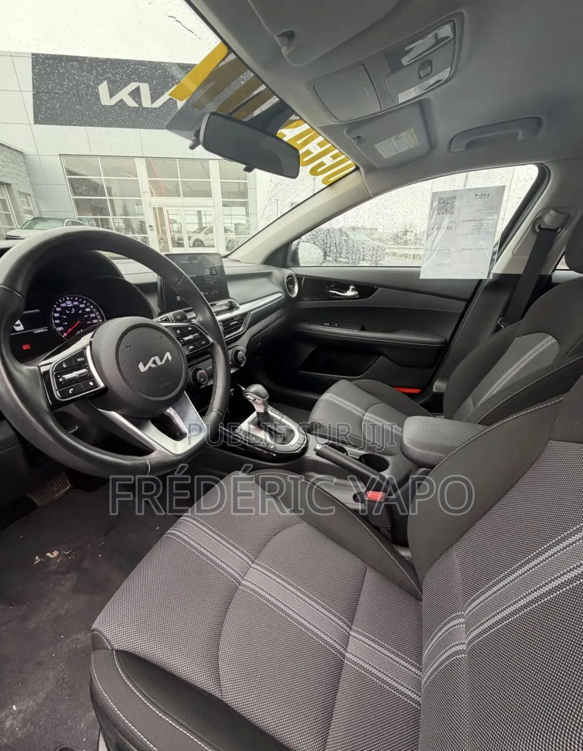 Kia Forte 2022 Gris