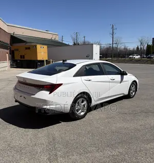 Hyundai Elantra 2022 Blanc