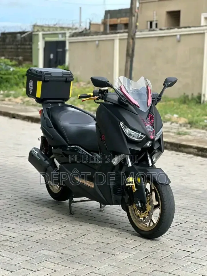 Nouveau Yamaha Autre 2020 Noir