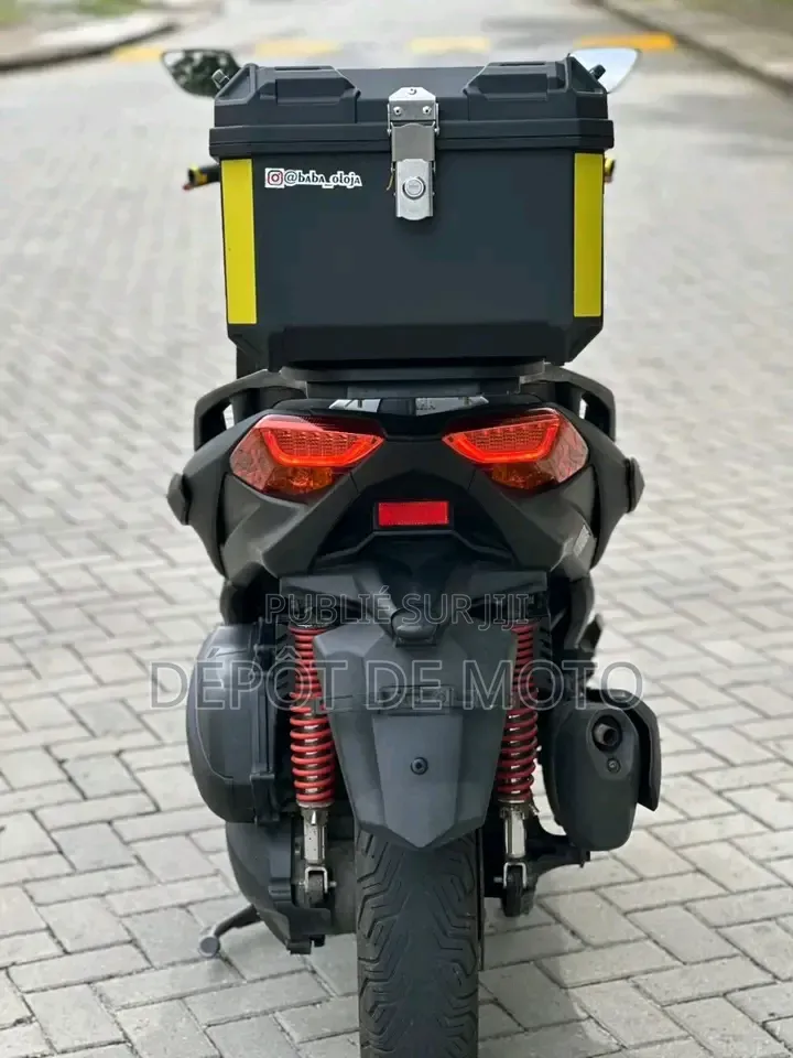 Nouveau Yamaha Autre 2020 Noir
