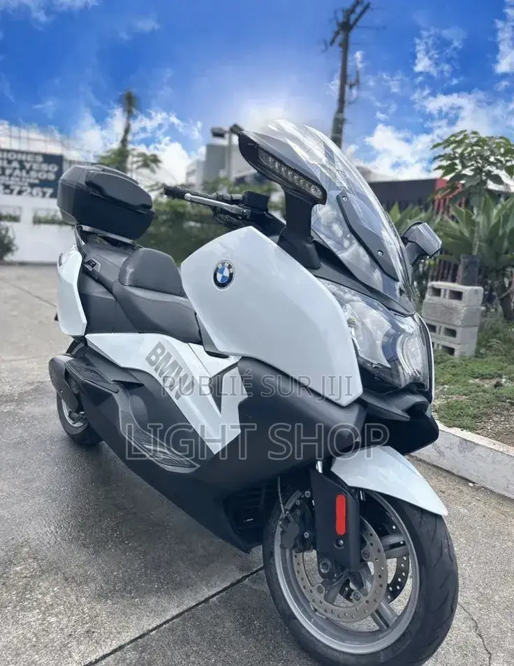 Nouveau Yamaha NMAX 155 2025 Blanc