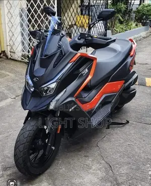 Nouveau Yamaha YBR125 2023 Bleu