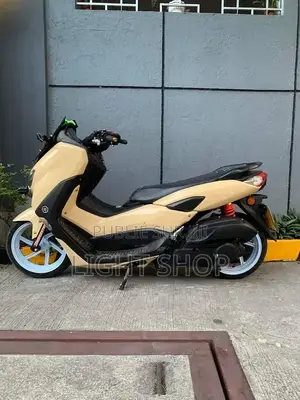 Nouveau Yamaha YBR125 2023 Bleu