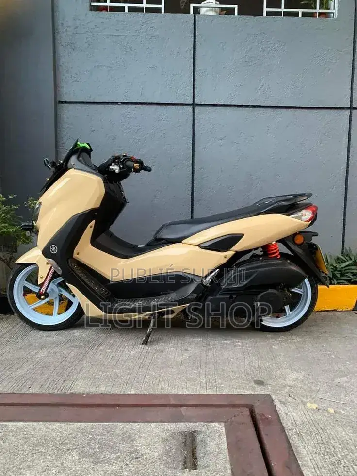 Nouveau Yamaha YBR125 2023 Bleu