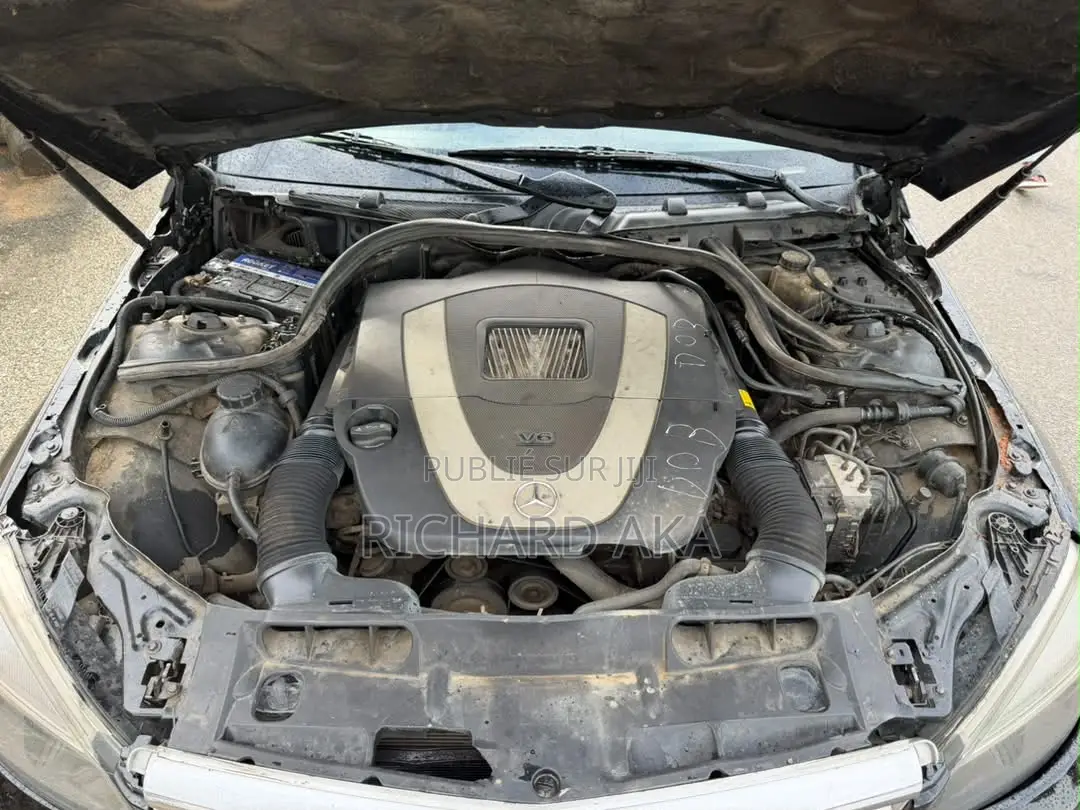 Mercedes-Benz C300 2008 Noir