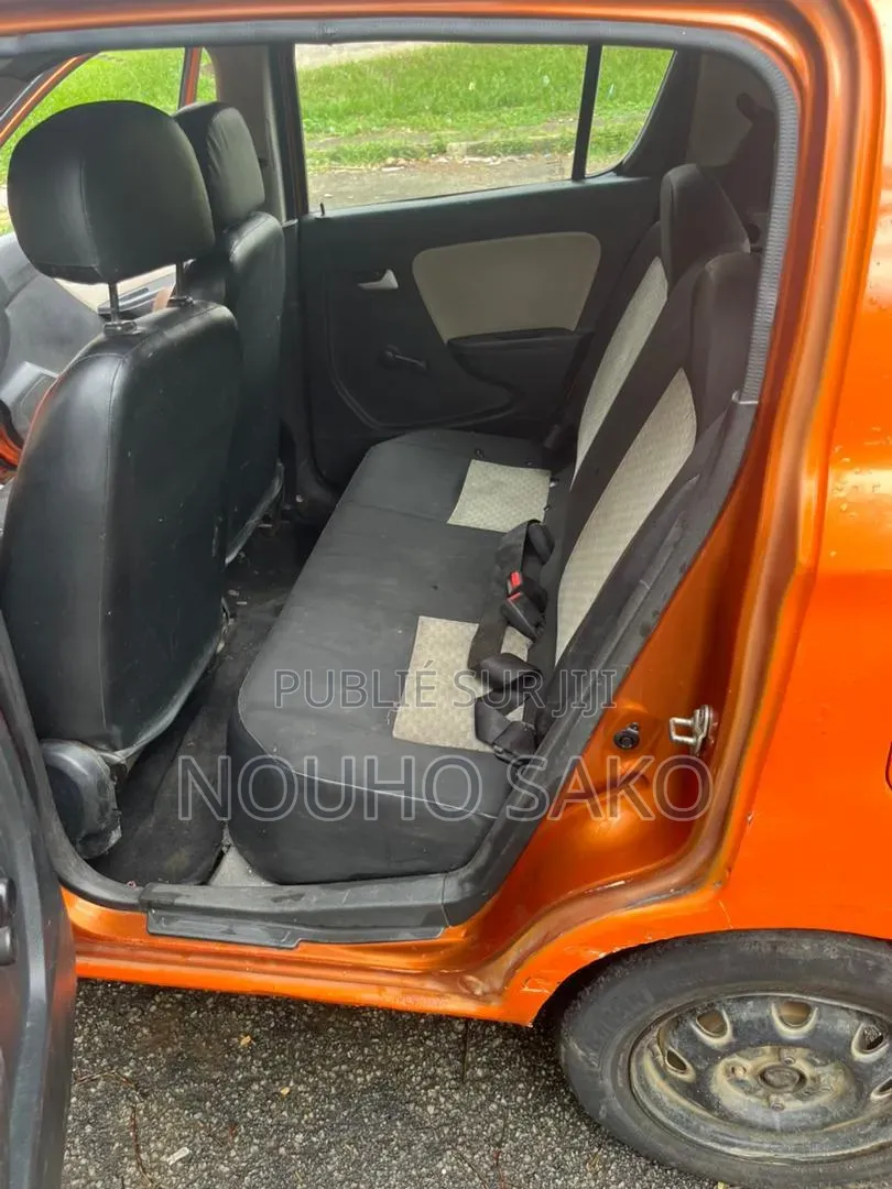 Suzuki Alto 2022 Orange
