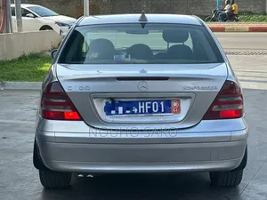Mercedes-Benz C240 2003 Gris