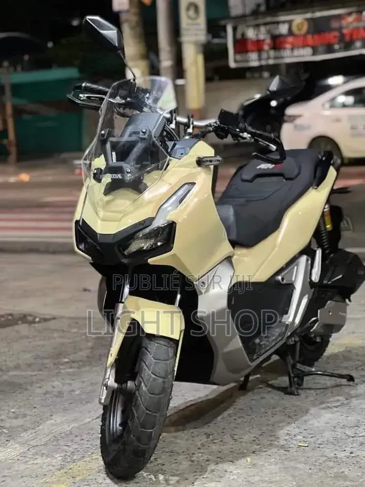 Nouveau Yamaha YBR125 2020 Beige