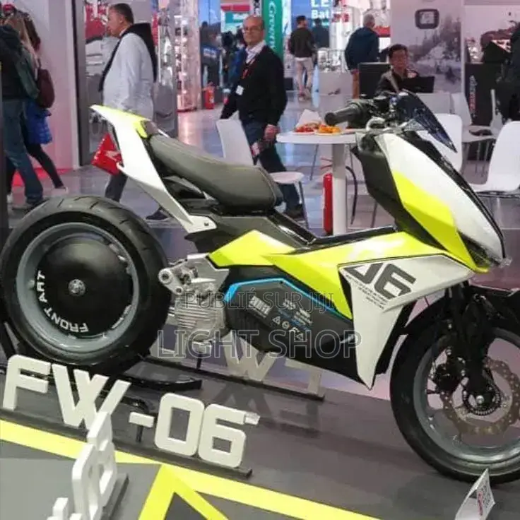 Nouveau Yamaha DT125 2025 Beige