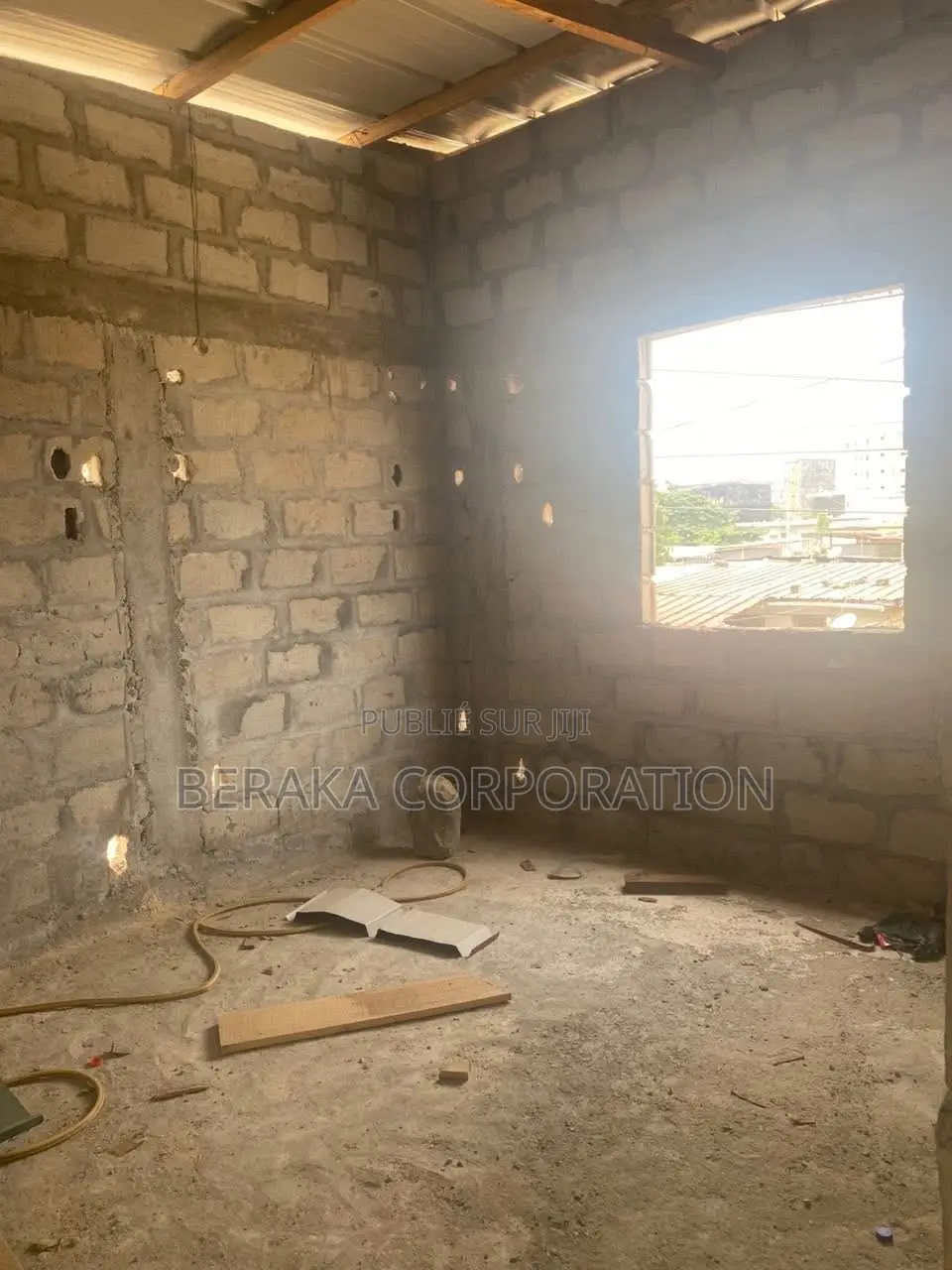 Studio dans Beraka Corporation, Cocody à Vendre
