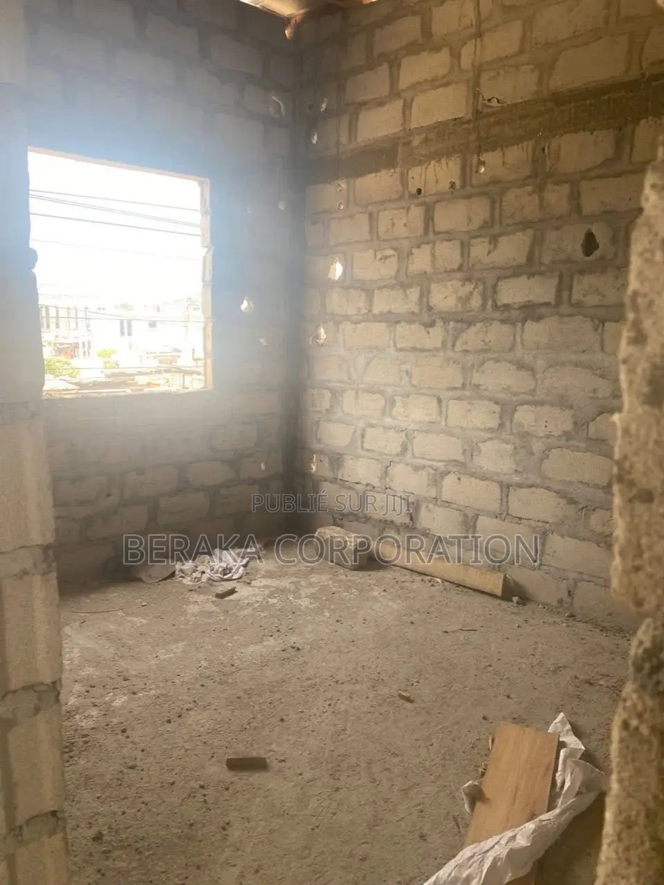 Studio dans Beraka Corporation, Cocody à Vendre