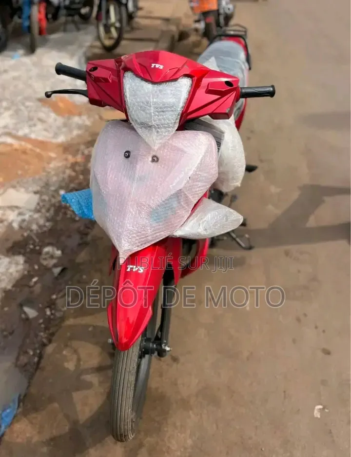 Nouveau TVS Neo NX 2025 Rouge