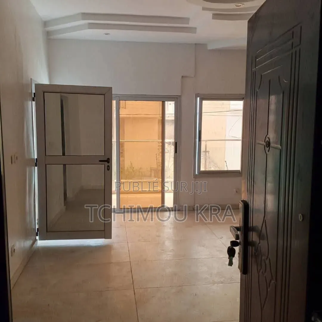 Vente Duplex 6 Pieces Cocody Angré Cité Harmonie