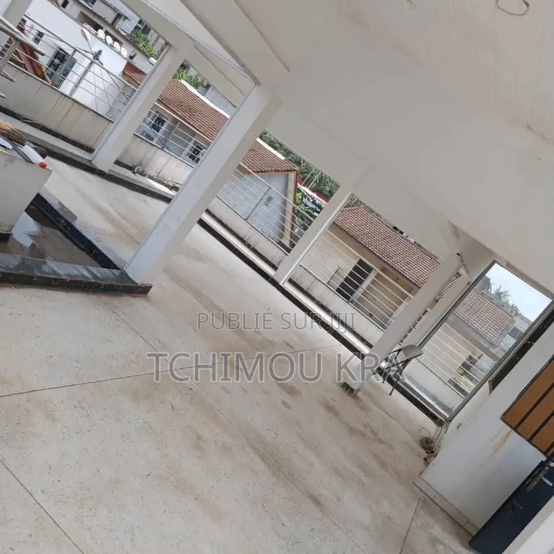 Vente Duplex 6 Pieces Cocody Angré Cité Harmonie