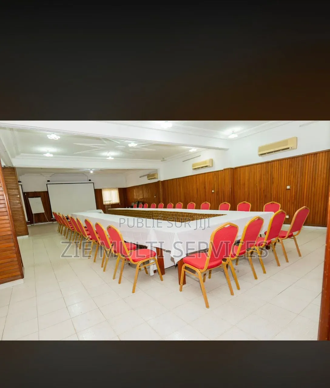 Meublé 20chbre Appartement dans Zié Multi-Service, Cocody à Vendre