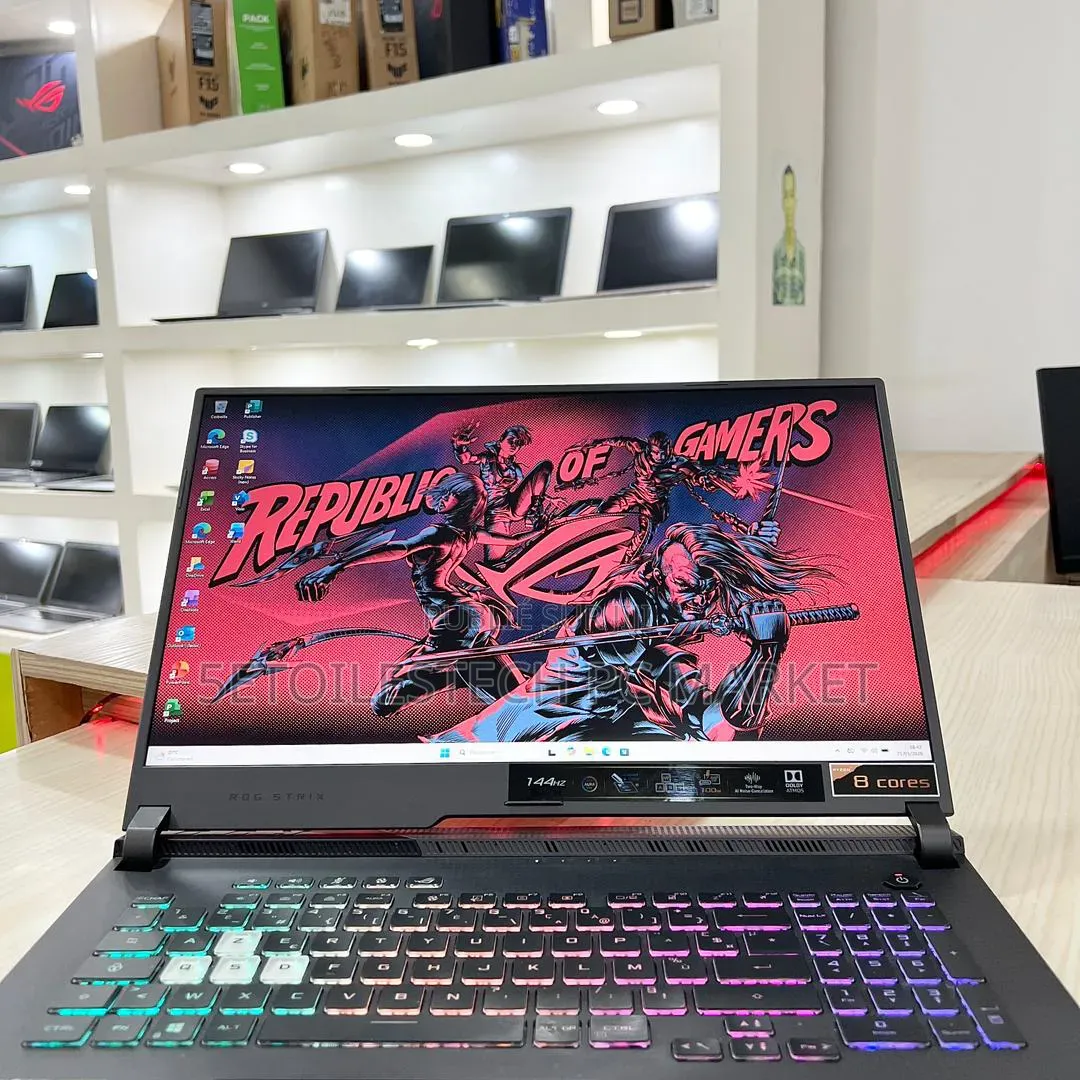 Nouveau Asus ROG Strix G17 16GB AMD Ryzen 7 SSD 512GB
